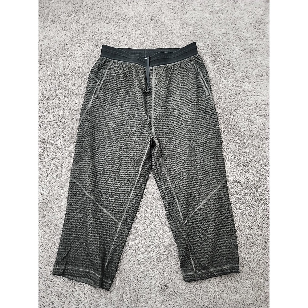 Nike Yoga Dri-Fit Pants Mens M Gray Textured Cropped Joggers Athleisure Active